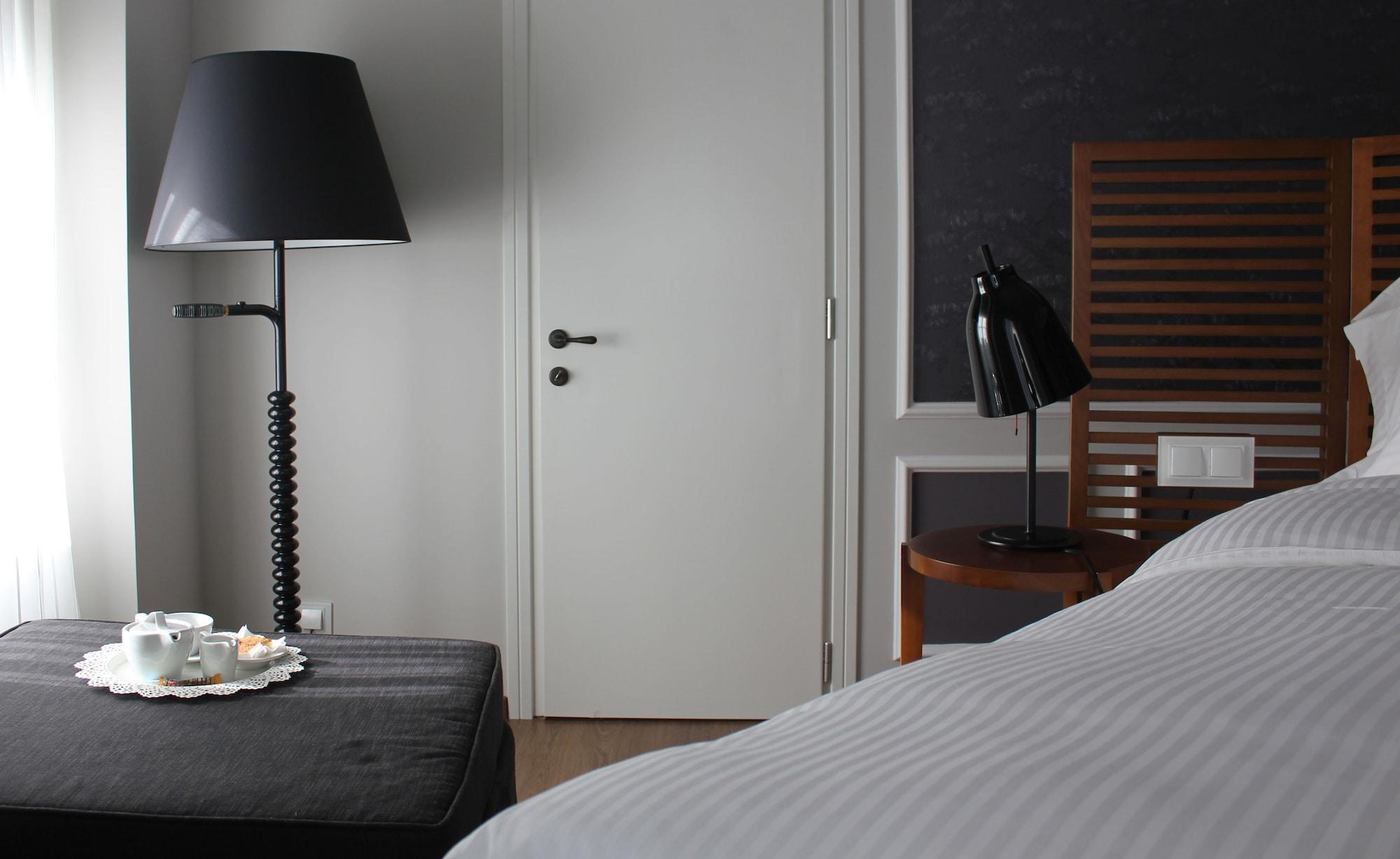 Hotel Metropolis Ioannina Bagian luar foto