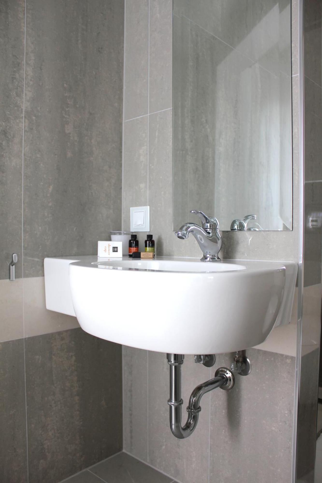Hotel Metropolis Ioannina Bagian luar foto