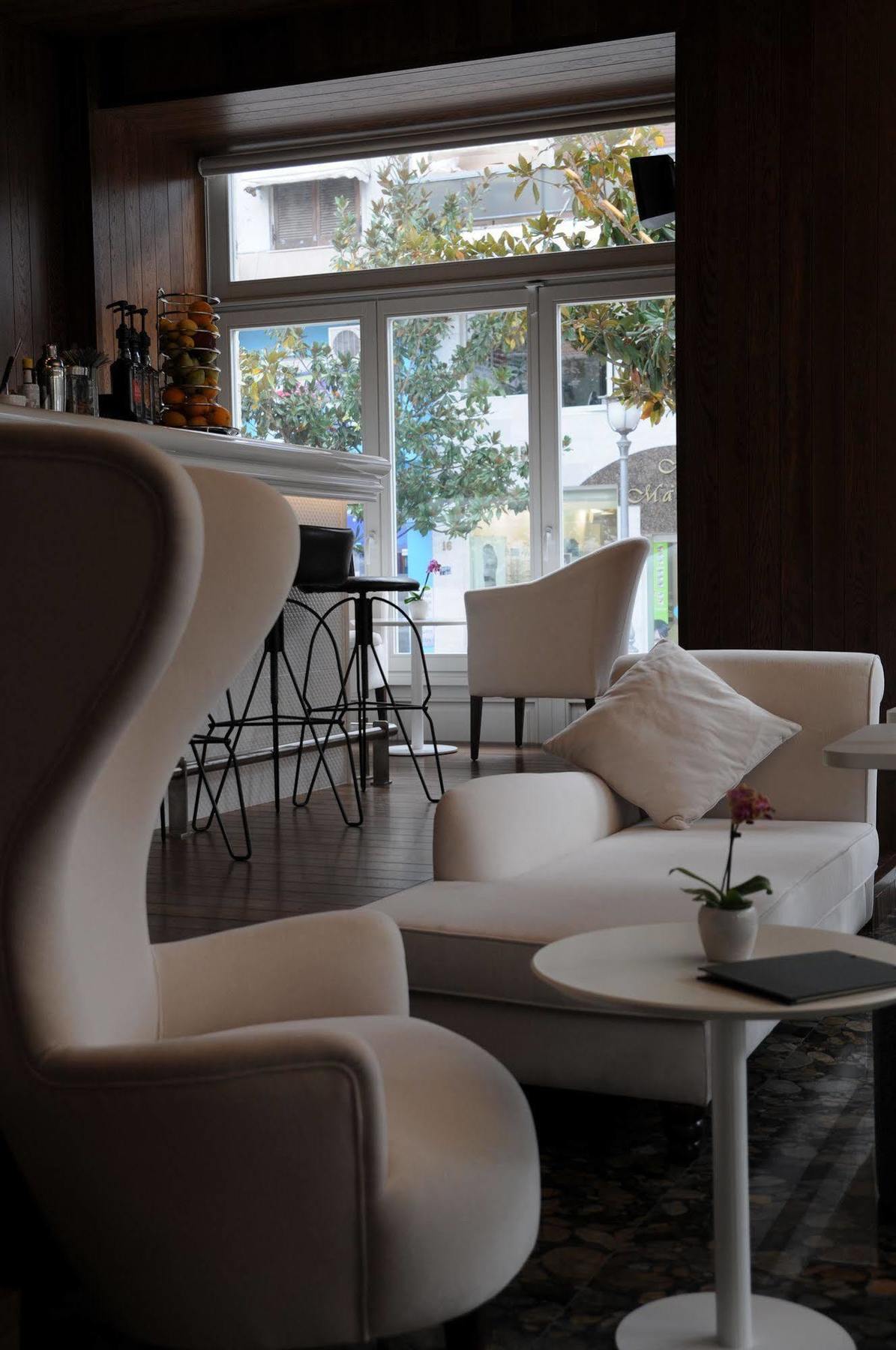Hotel Metropolis Ioannina Bagian luar foto